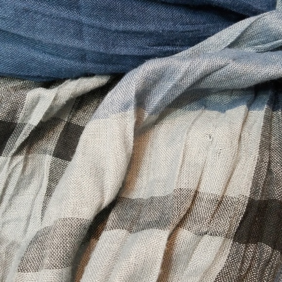 Multi Colored Blue Scarf - Picture 4 of 8